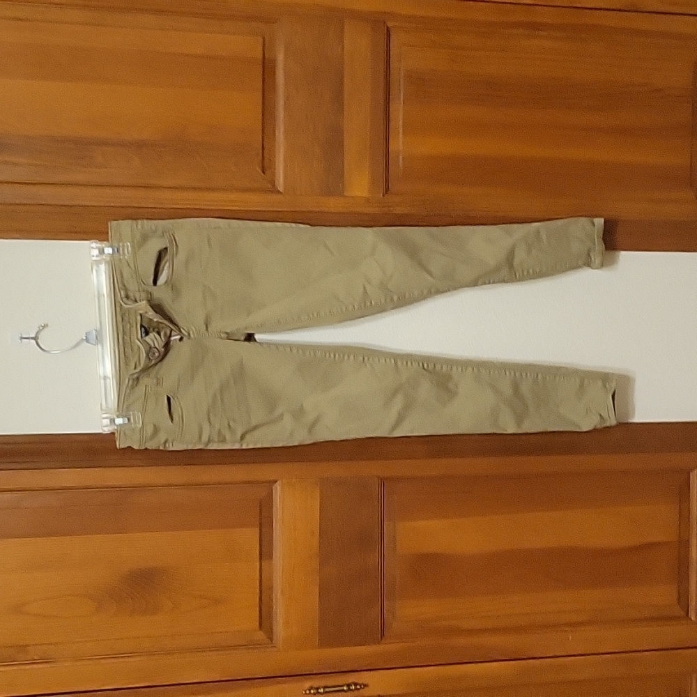 American eagle khaki Jennings 0 short
